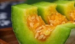 吃口蜜瓜吧,尽享夏日清凉美味