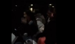 摆摊吃瓜群众视频,摆摊吃瓜群众的生活剪影