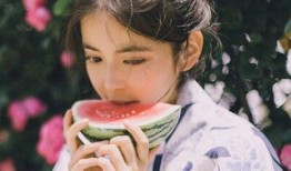 唐朝吃瓜少女头像高清,吃瓜少女头像，穿越千年的美丽瞬间