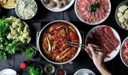 吃瓜群众吃火锅