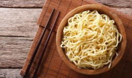 吃蝌蚪面条瓜,蝌蚪面条瓜的独特风味之旅