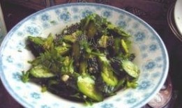 乳瓜吃凉拌教程,乳瓜凉拌，简单美味家常菜